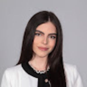 Meet your Posher, Alexandra